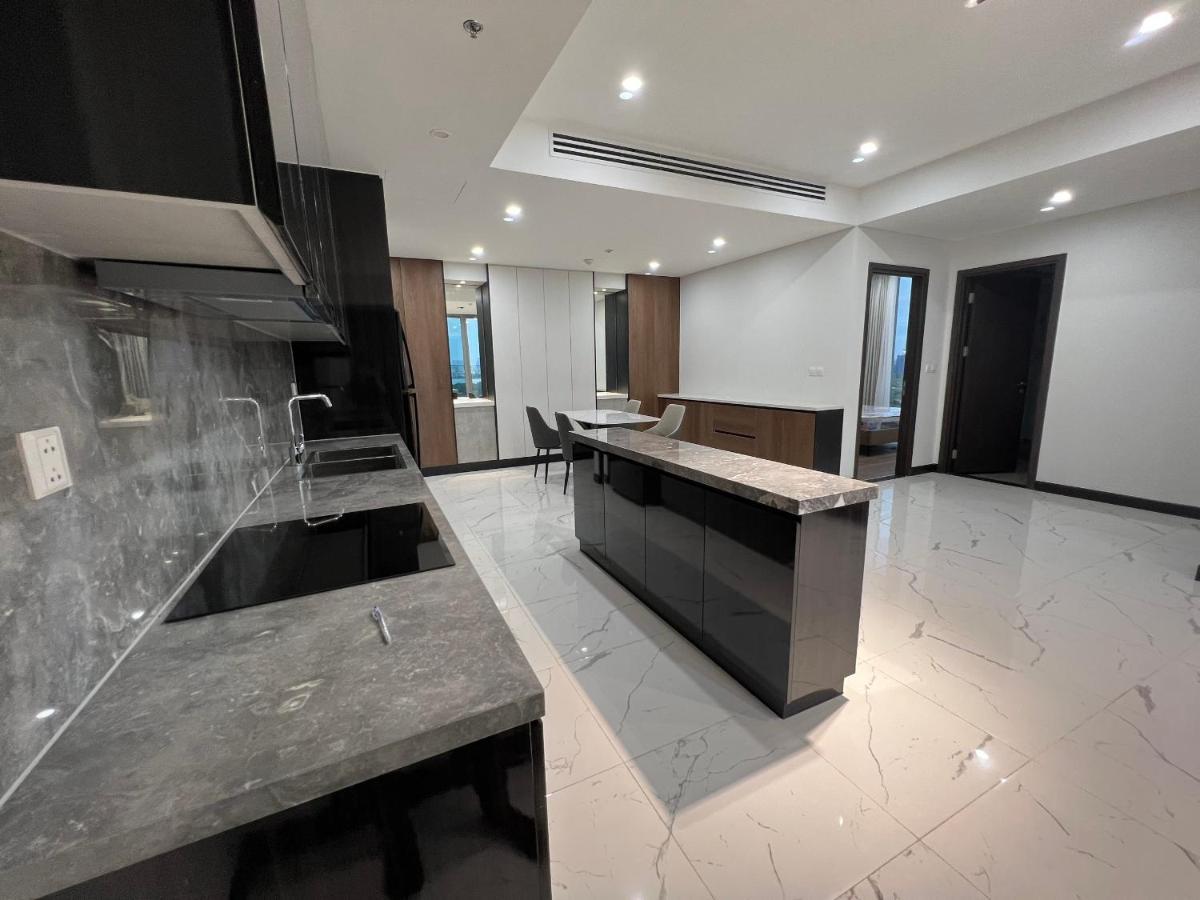 Khách sạn hẻo lánh Premium - Hub