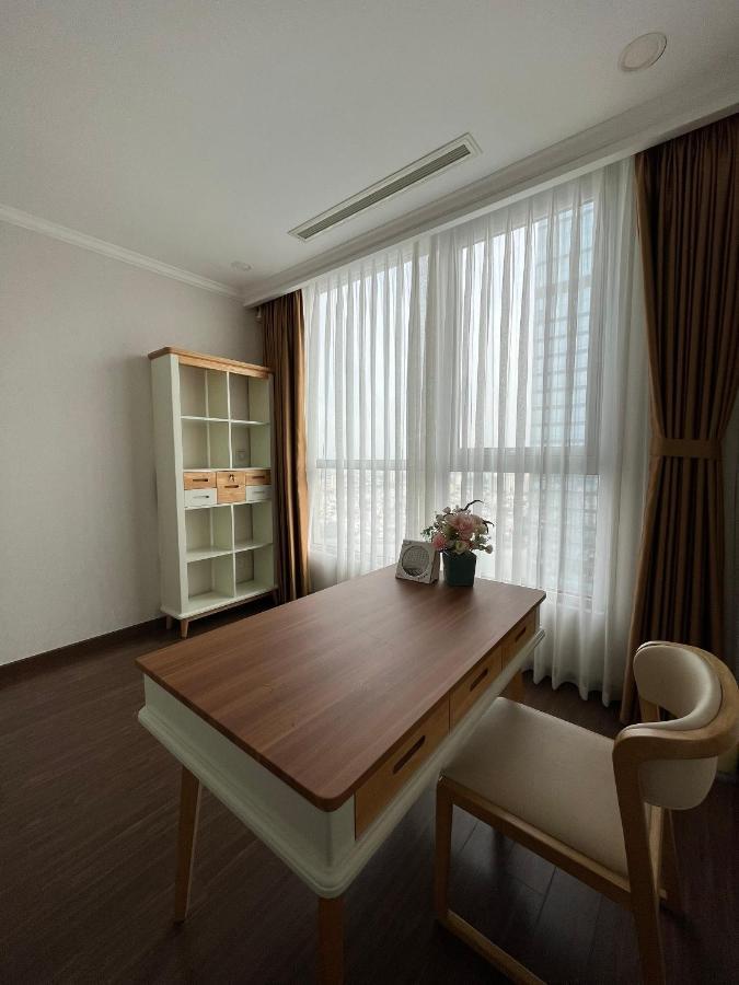 Khách sạn hẻo lánh Premium - Hub *