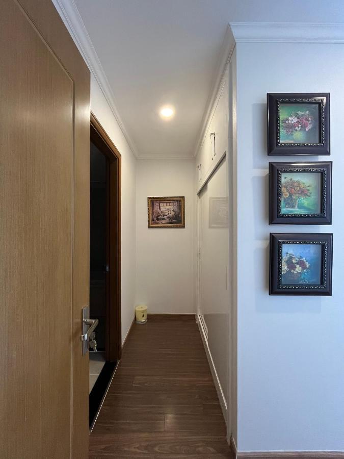 Khách sạn hẻo lánh Premium - Hub
