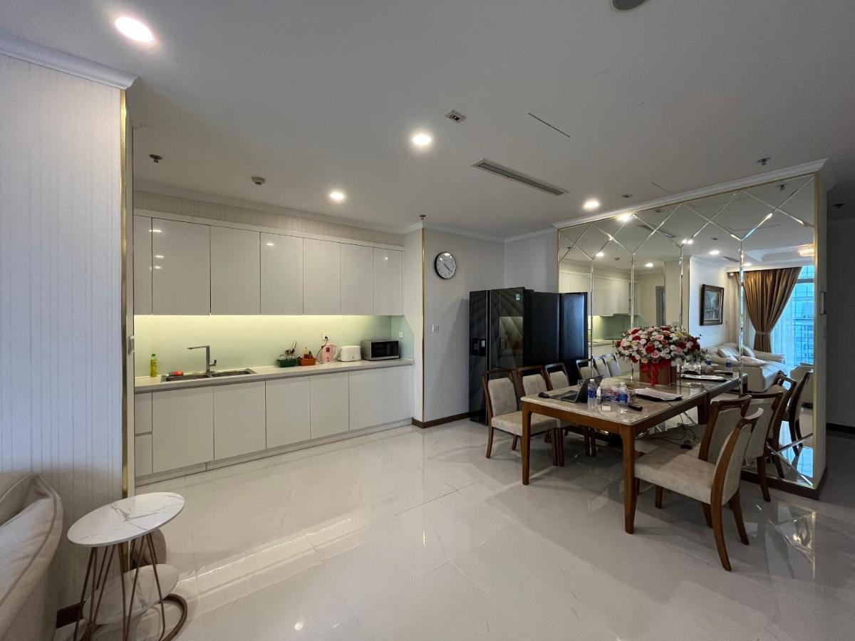 Khách sạn hẻo lánh Premium - Hub