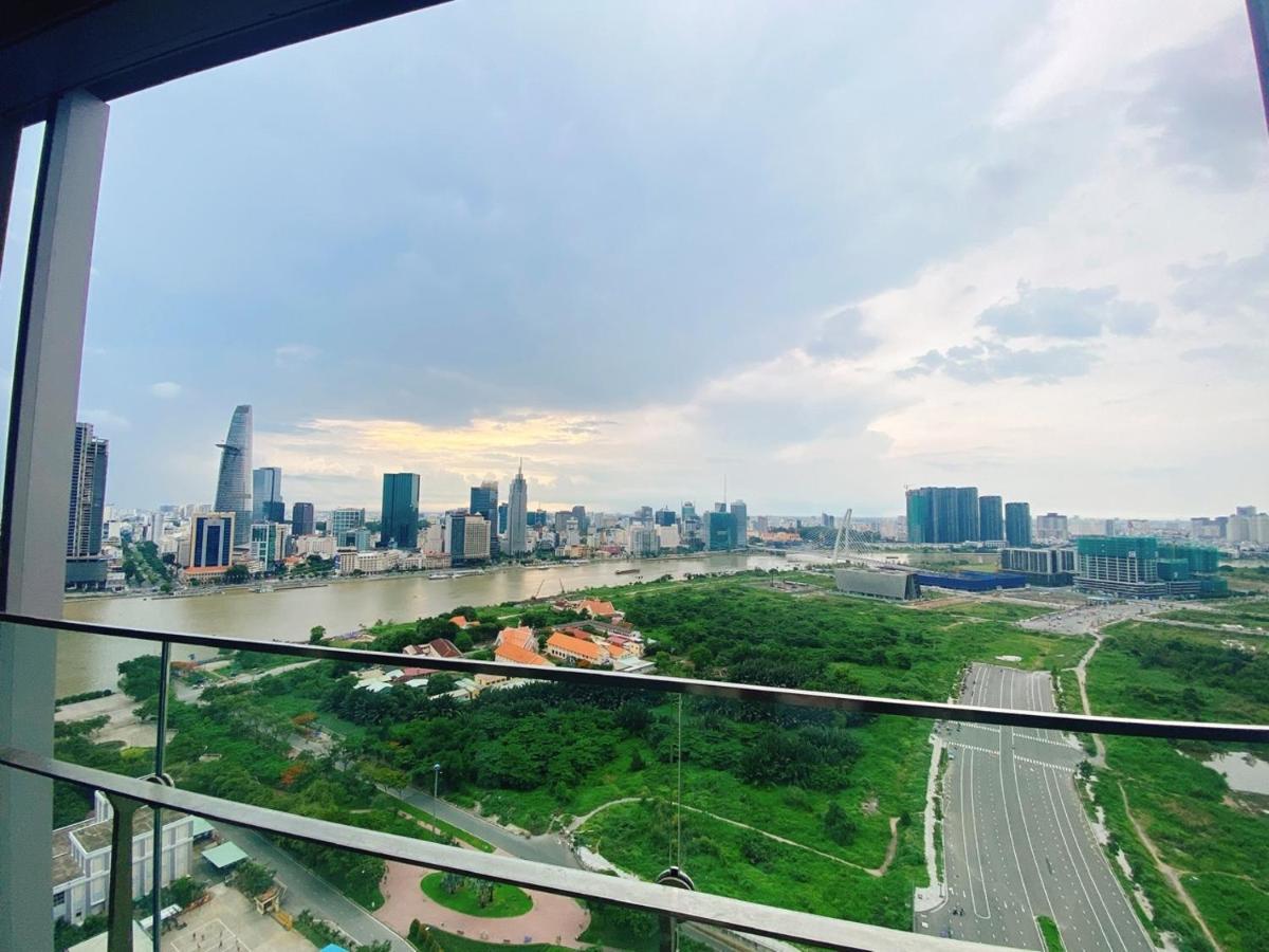 Khách sạn hẻo lánh Premium - Hub